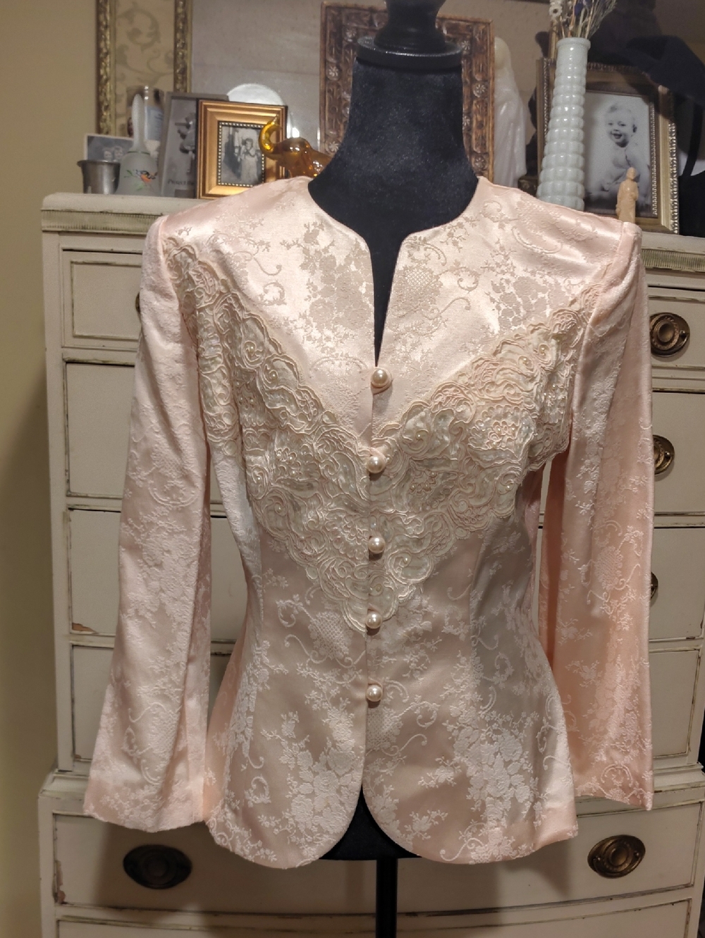 Vintage 80s Sequin Lace Shoulder Pads Pearl-Button Blush Pink Satin Lace Jacket